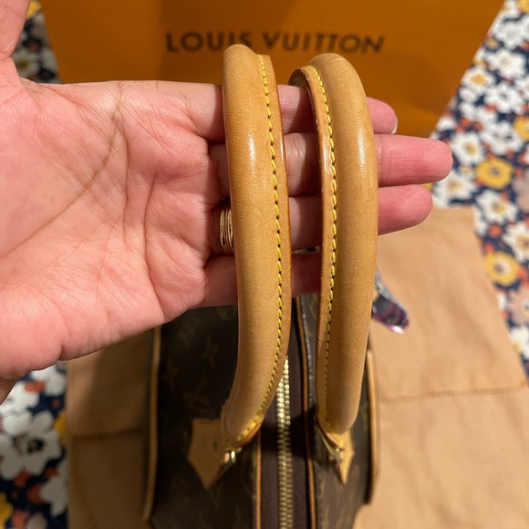 Louis Vuitton Ellipse MM - Picture 12 of 17